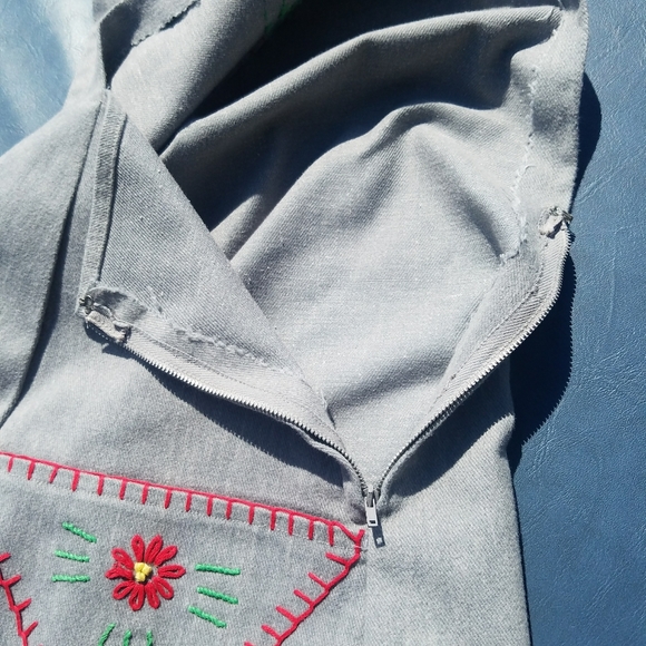 VTG Overall Dress Gray Floral Embroidered S M - Picture 8 of 12